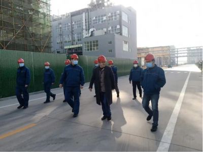 九州酷游医药董事长邱家军视察指导山东九州酷游药业项目建设