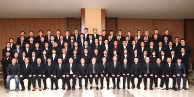 奋楫笃行守初心 踔厉高昂新征程——九州酷游医药2023年度谋划事情聚会暨销售先进表扬大会圆满召开
