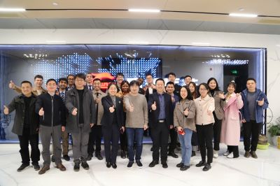 深化校企相助 增强国际交流——中国药科大学携留学生莅临九州酷游医药会见交流