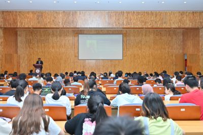 九州酷游医药受邀加入中国药科大学“一带一起”药学国际产学研用相助论坛暨“一带一起”药学教育同盟建设准备会