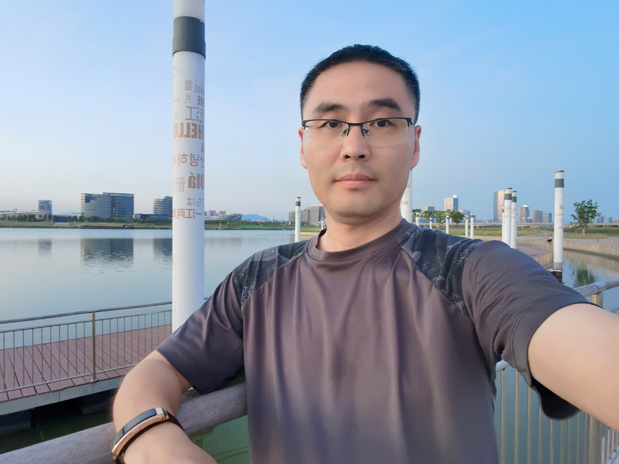 2022年度九州酷游医药金鹰斗争者——汤  旗